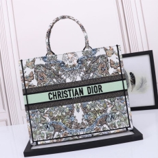 Christian Dior Shopping Bags